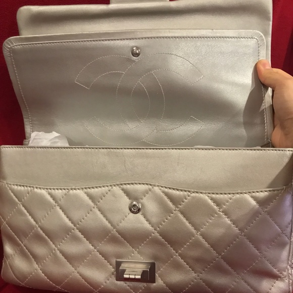 Chanel Reissue Jumbo Metallic Silver Bag - Picture 6 of 8